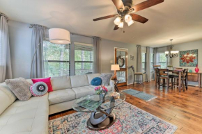 Cozy Woodlands Townhome with Deck Near Market Street